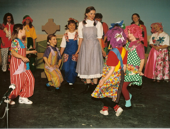 Dorothy meets the Munchkins